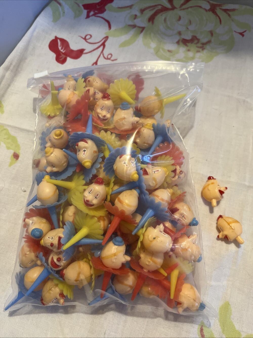 Vintage 80’s Wilton Derby Circus Clown Head Cake cupcake Toppers 83 Pieces